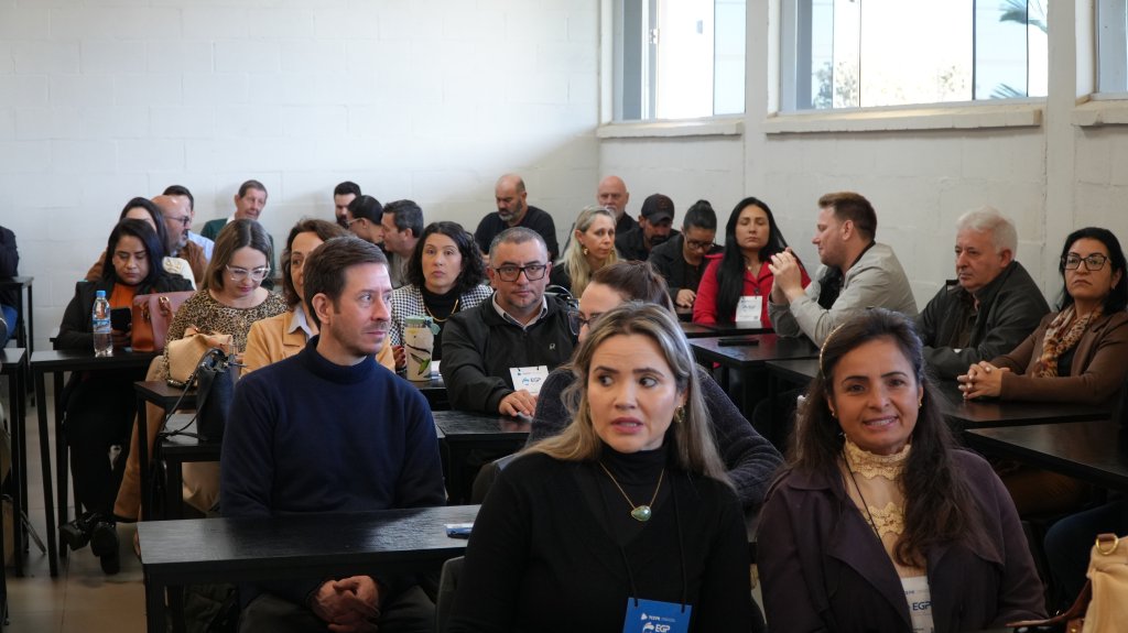 Oficinas do ProGov promovem capacitação e revisão de instrumentos de avaliação em Campo Mourão